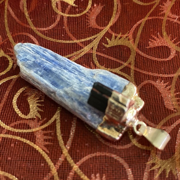 NWOT KYANITE PENDANT w/BLK TOURMALINE. 2.25” long. Approx .5” wide. AAA quality - Picture 1 of 16